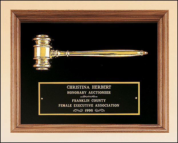 PG2440 Plaque with Metal Goldtone Gavel